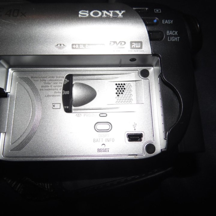 Видеокамера Sony DCR-DVD109E