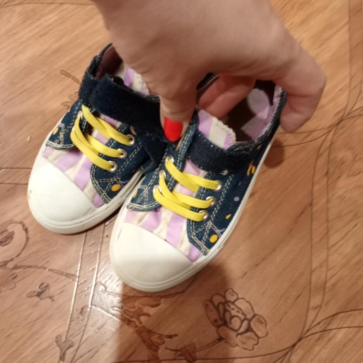 Кеды на девочку