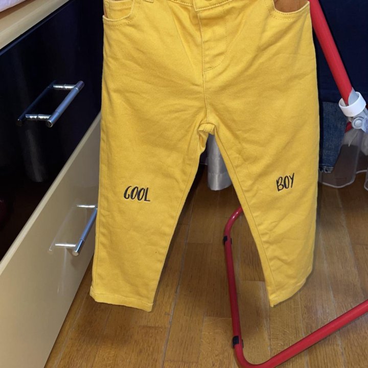 Джинсы (брюки) для мальчика 92 р-р