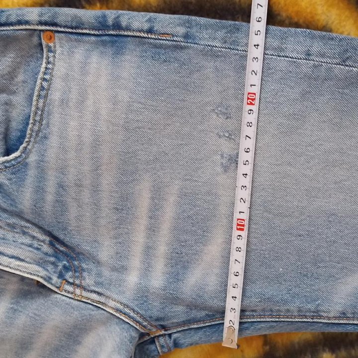 Levi's