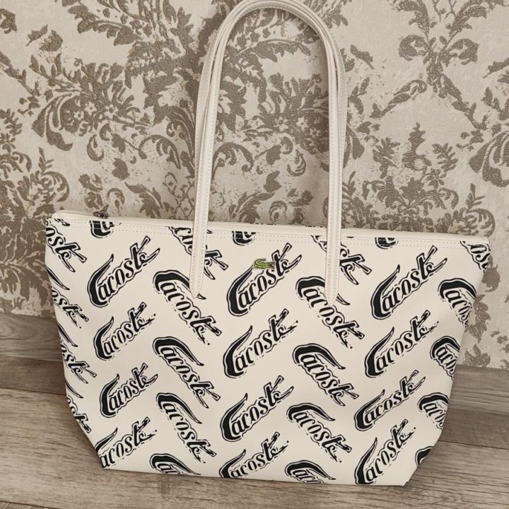 Сумка Lacoste