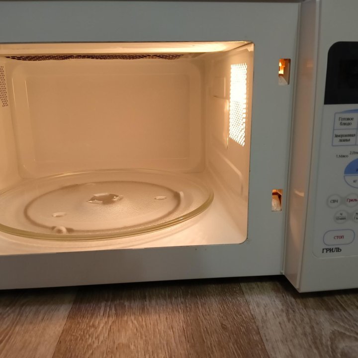 Микроволновая печь Samsung с грилью