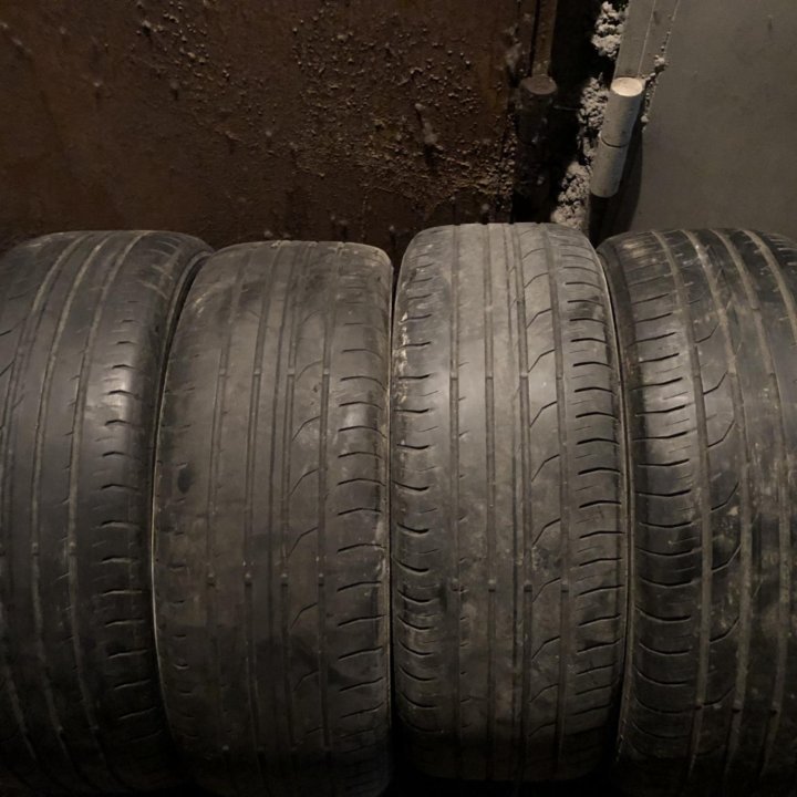 215/55 R17 шины летние Континенталь 4шт