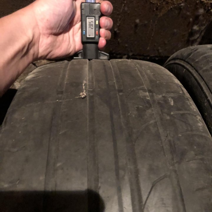 215/55 R17 шины летние Континенталь 4шт