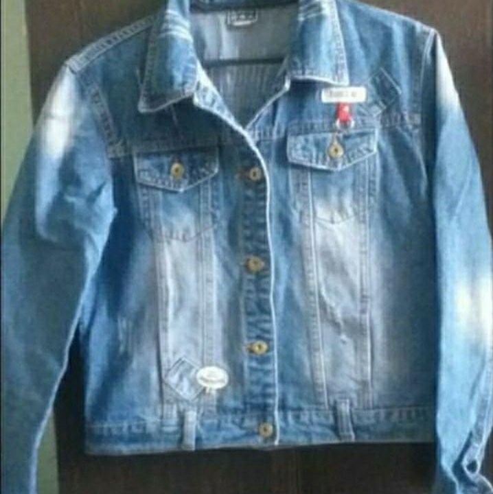Куртка джинсовая