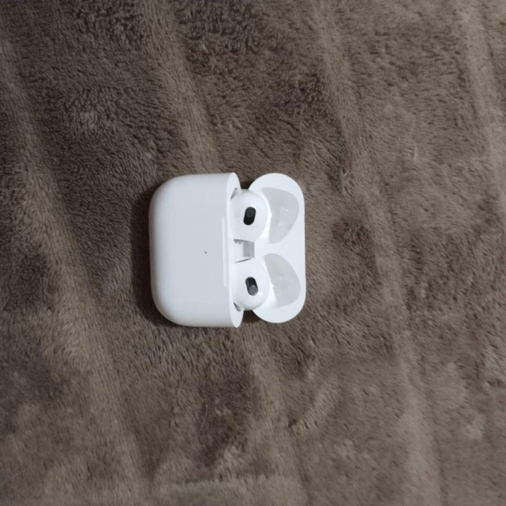 AirPods 3