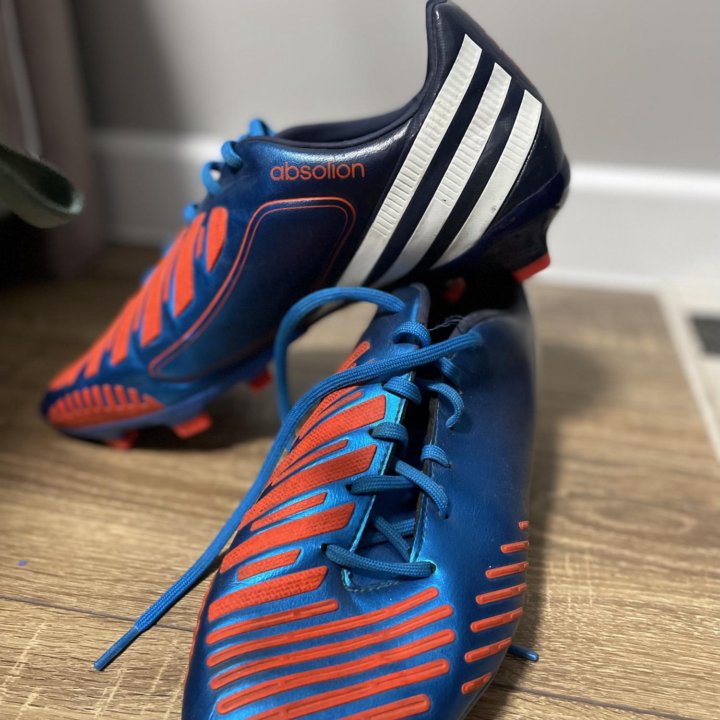 Бутсы adidas predator