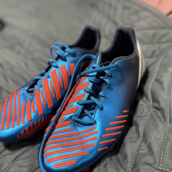 Бутсы adidas predator