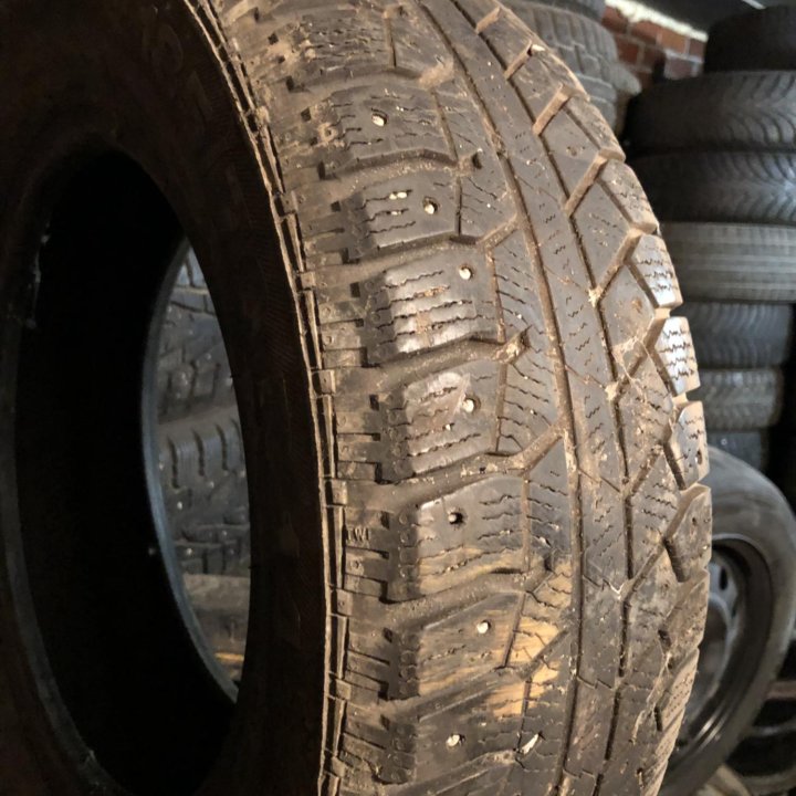 185/70 R14 шина зимняя Континенталь 1шт