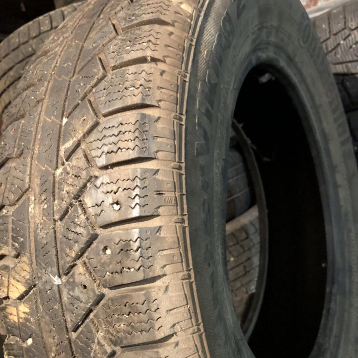 185/70 R14 шина зимняя Континенталь 1шт