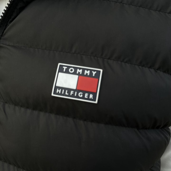 Жилетка Tommy Hilfiger (M, XL)