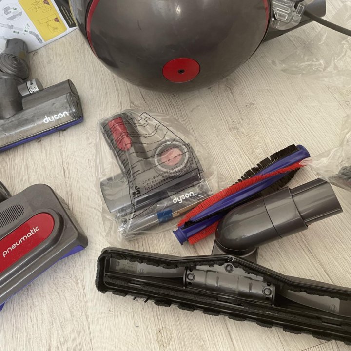 Пылесос Dyson Cinetic Big Ball Absolute 2