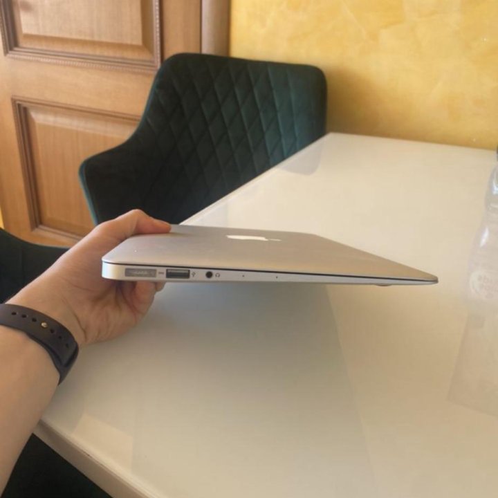 MacBook Air 11