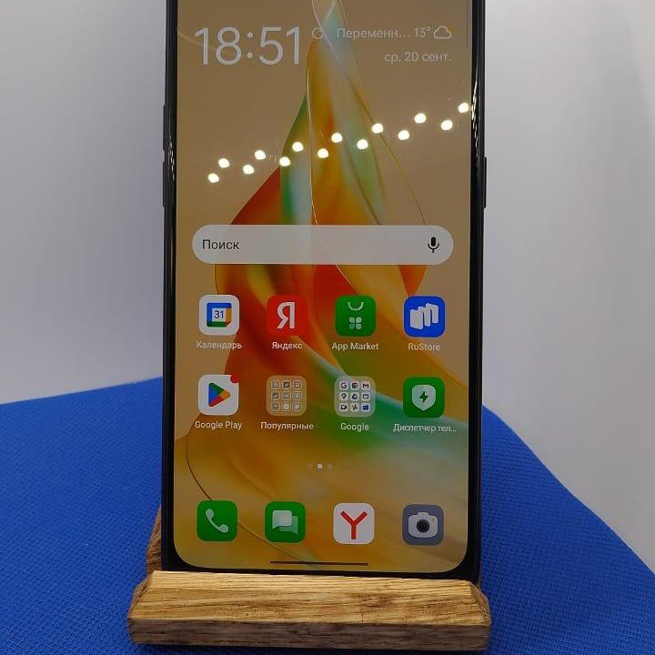 Телефон Oppo Reno 8T