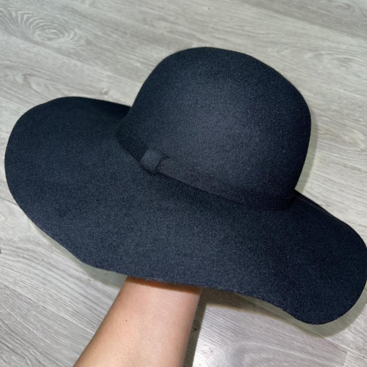 Шляпа женская драповая новая