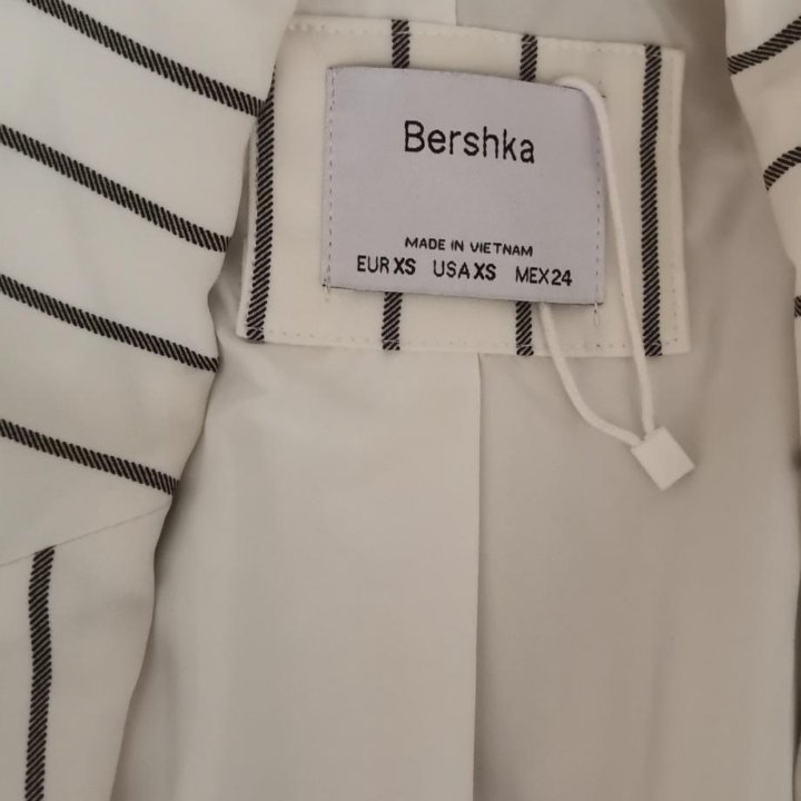 Пиджак блейзер Bershka новый