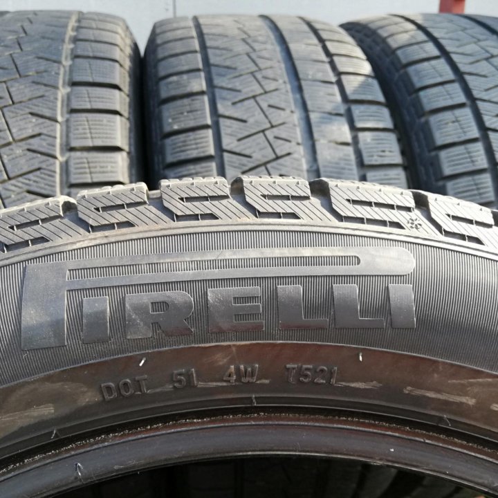 Комплект Pirelli Ice Asimmetrico 235/50 R18