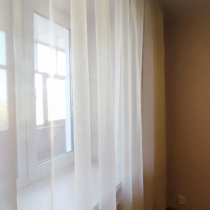 Тюль вуаль б/у 232х470см.