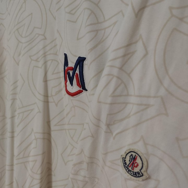 Футболка moncler