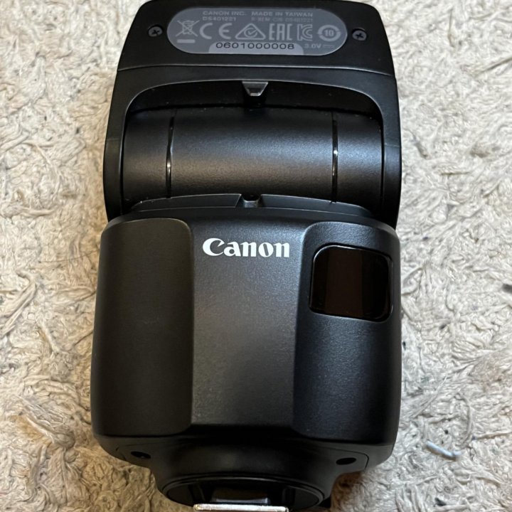 Вспышка Canon SpeedLite EL-100