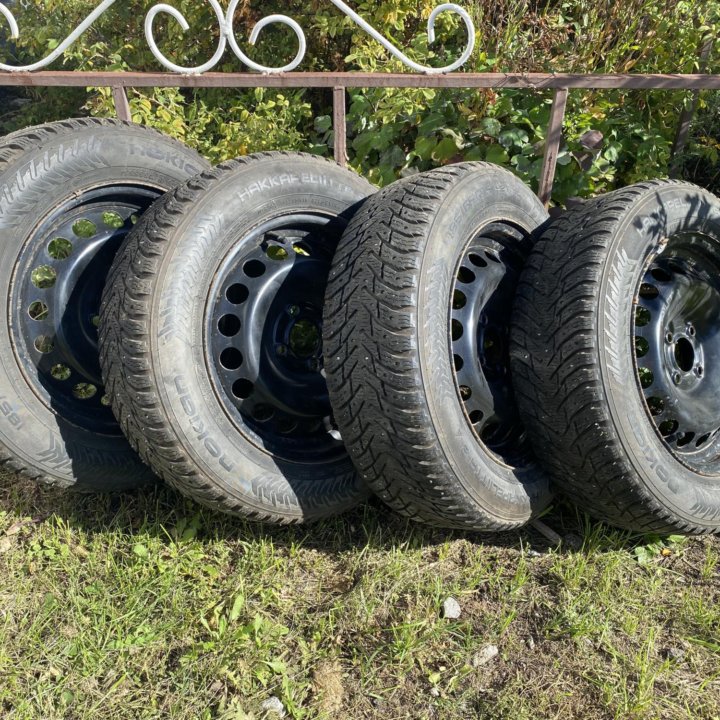 зимние колеса в сборе 185/65 r15 на штампах 4*100