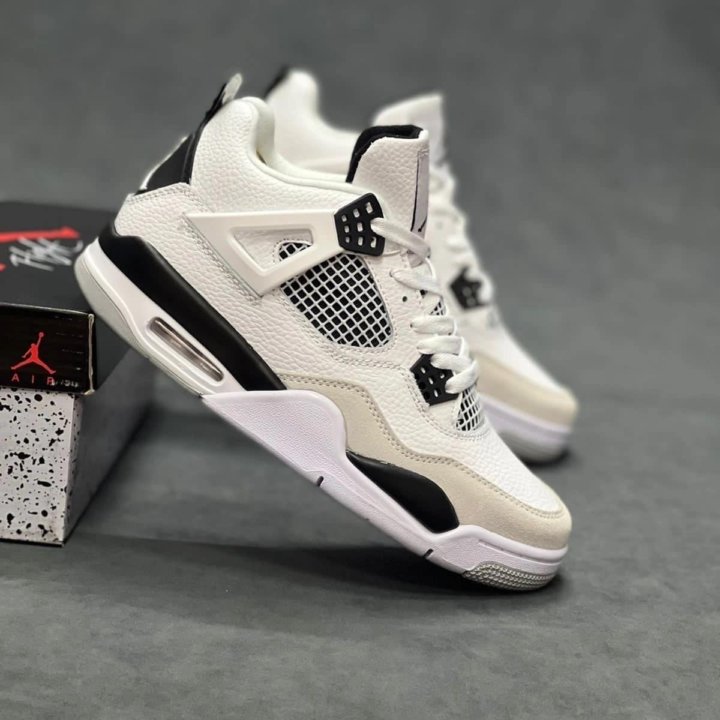 Jordan 4