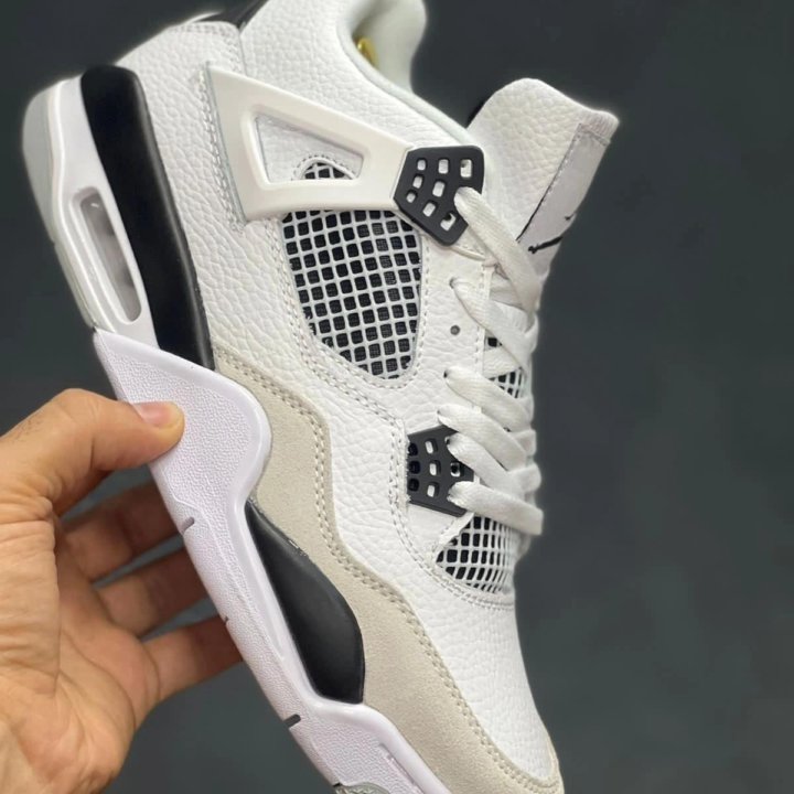 Jordan 4