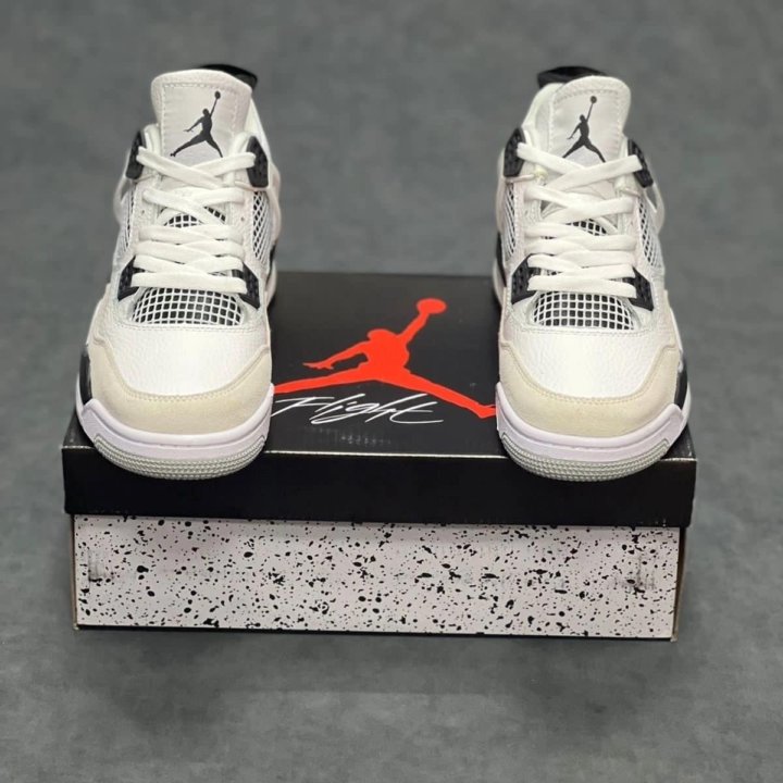 Jordan 4