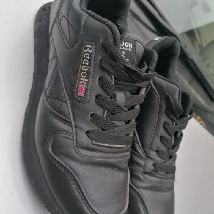 Кроссовки Reebok 37р