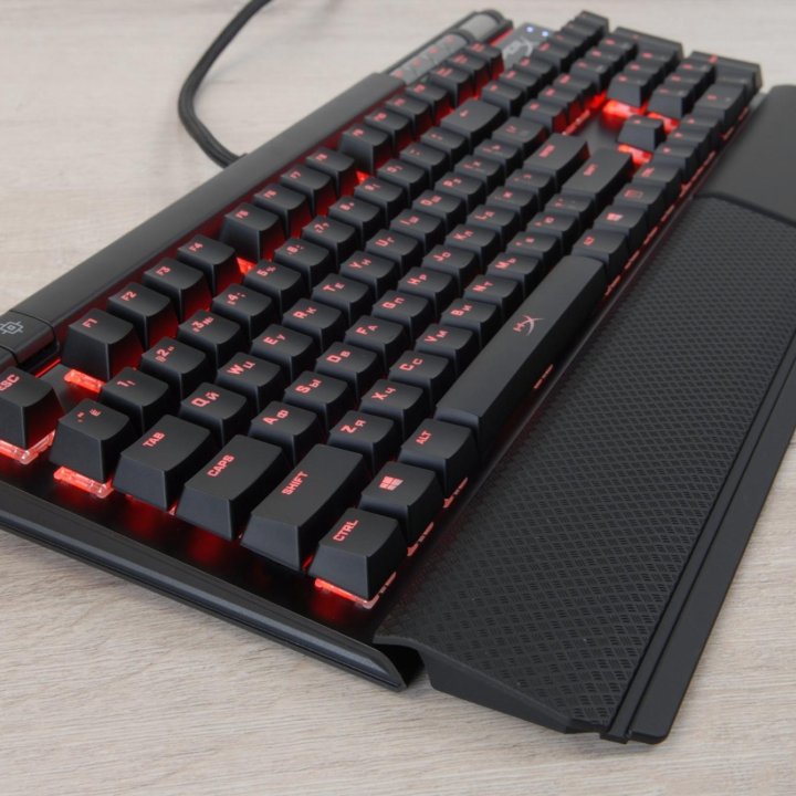 Механическая HyperX Alloy Elite MX RED