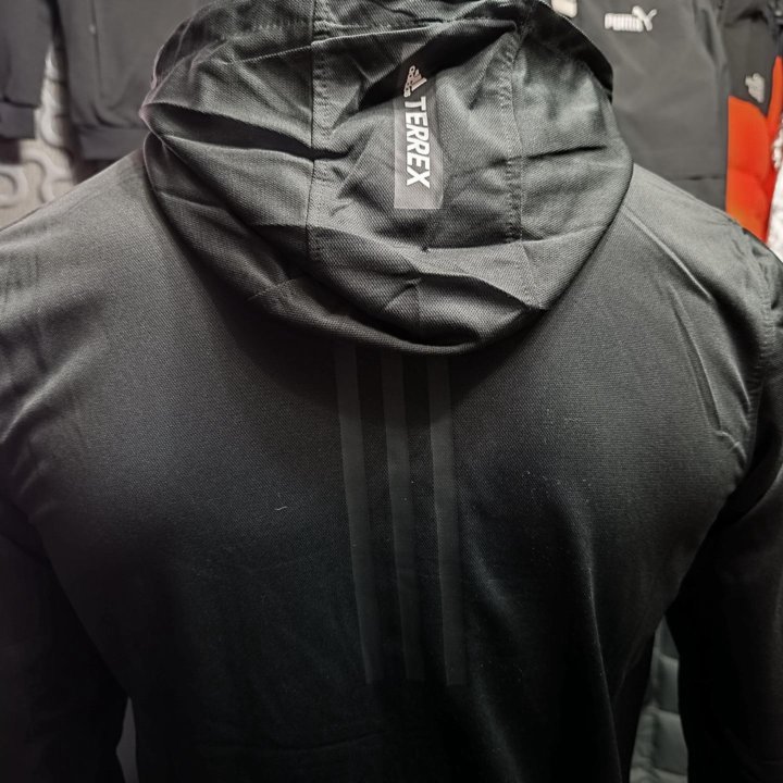 спортивный костюм adidas terrex