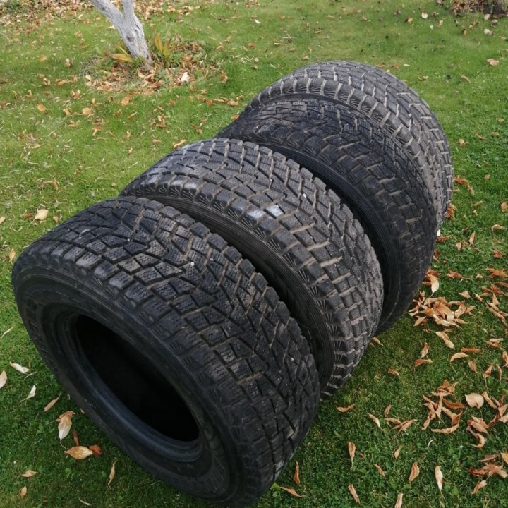 BridgestoneDueler 265/70 R15 110Q