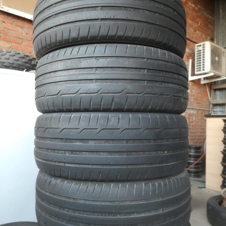 235/55 R17 Dunlop Sport Maxx RT