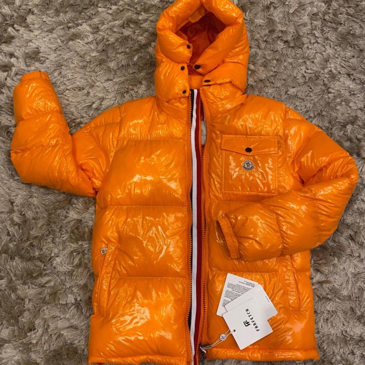 Куртка зимняя пуховик MONCLER