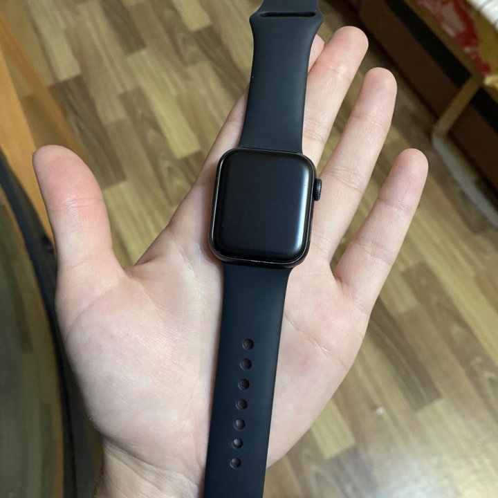 Часы Apple Watch SE 50mm