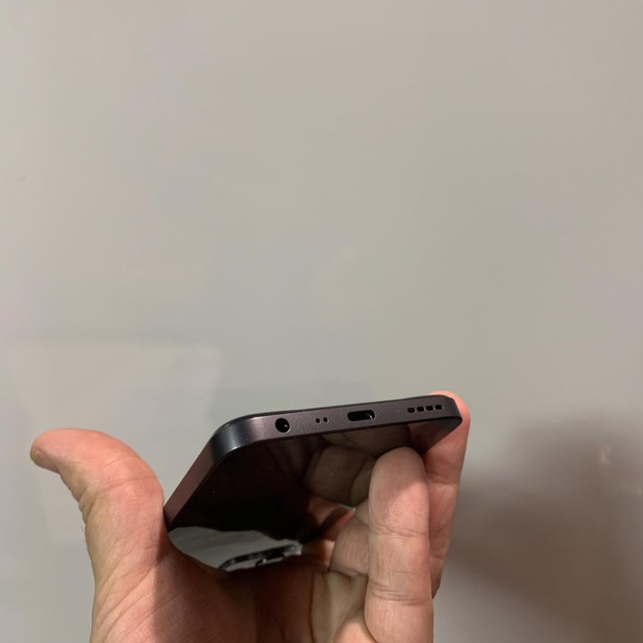 Продам Realme C35 4/64Gb