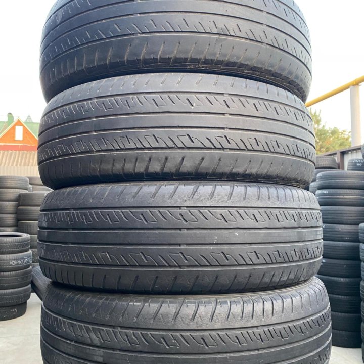 225/65 R17 Dunlop Grandtrek PT2