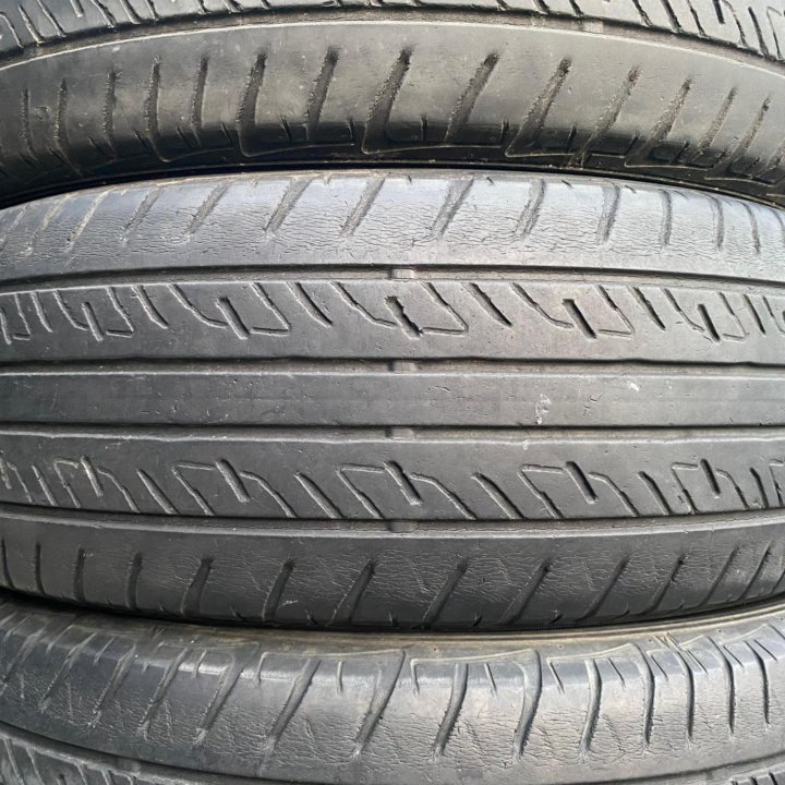 225/65 R17 Dunlop Grandtrek PT2