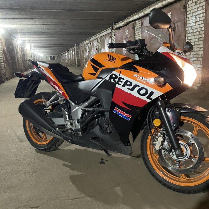 Honda CBR250R