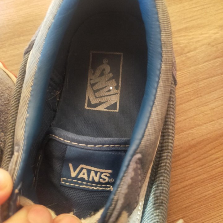 Голубые замшевые кеды Vans 37 размера