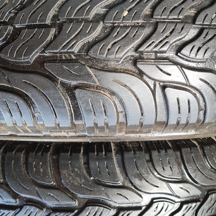 Шины шипы бу Bridgestone 205-65R16 4-2-1шт подбор