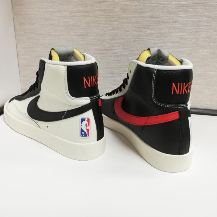 Кроссовки Nike Blazer