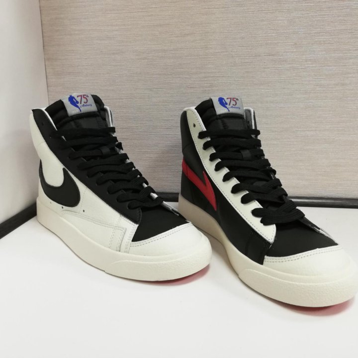 Кроссовки Nike Blazer