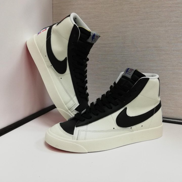 Кроссовки Nike Blazer