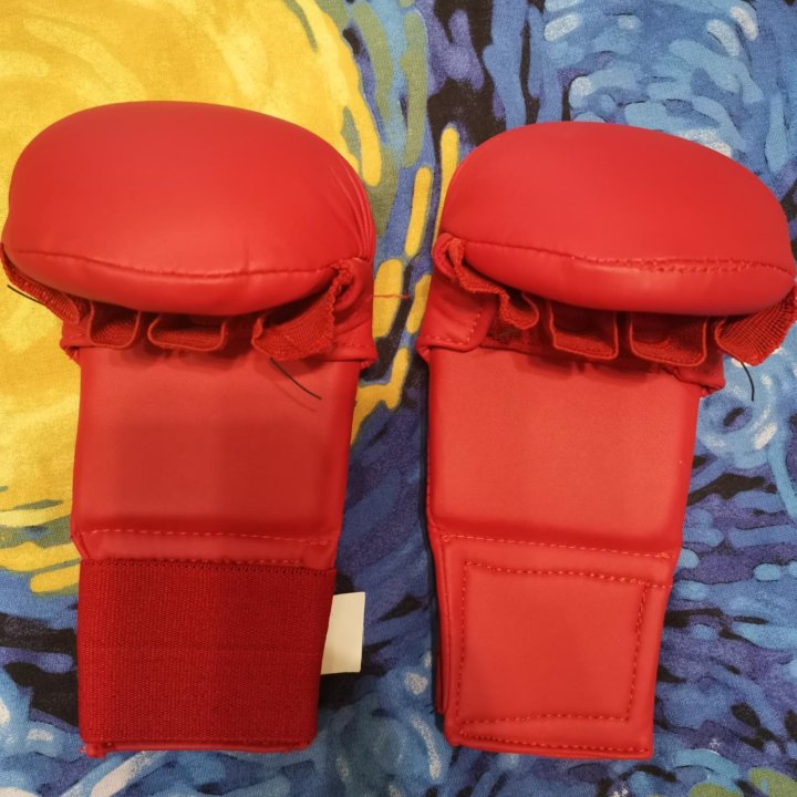 Перчатки для карате