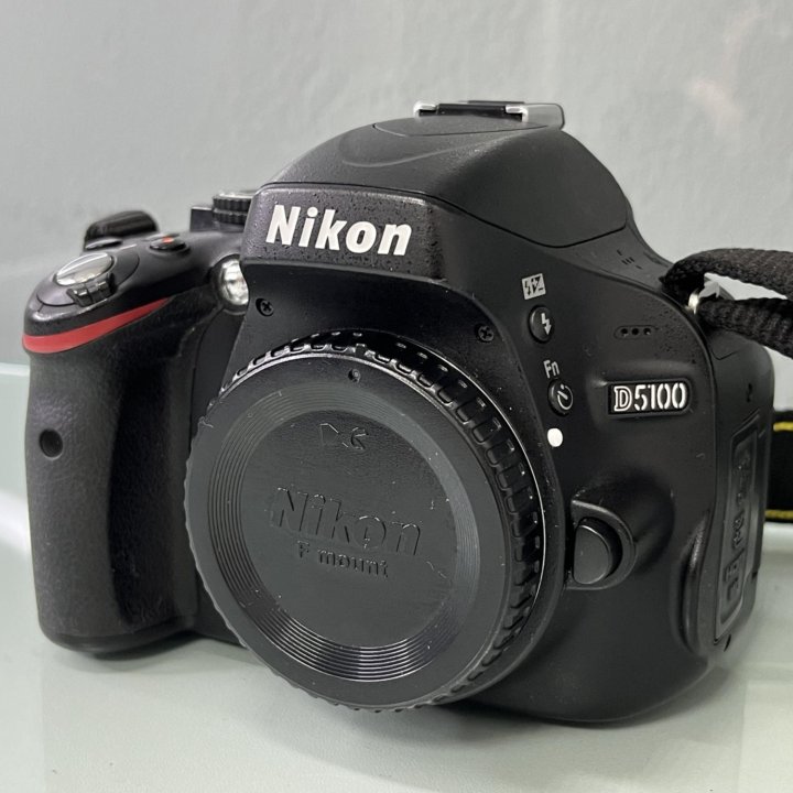 Зеркальный фотоаппарат Nikon D5100 Body