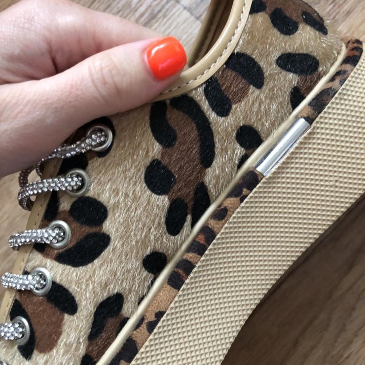 Кеды леопардовые 36