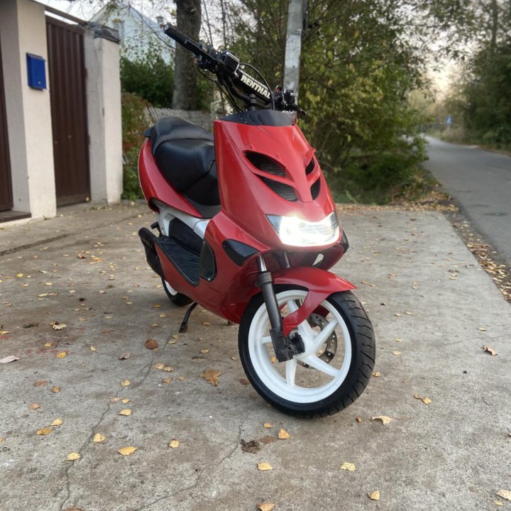 Aprilia sr50