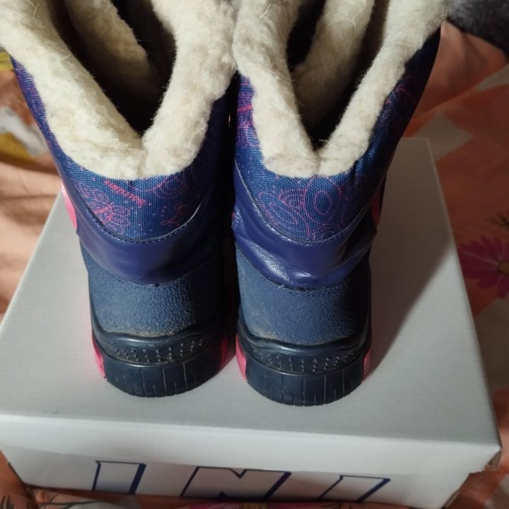 Зимние ботинки фирмы Ботилини 36р-23,5см.