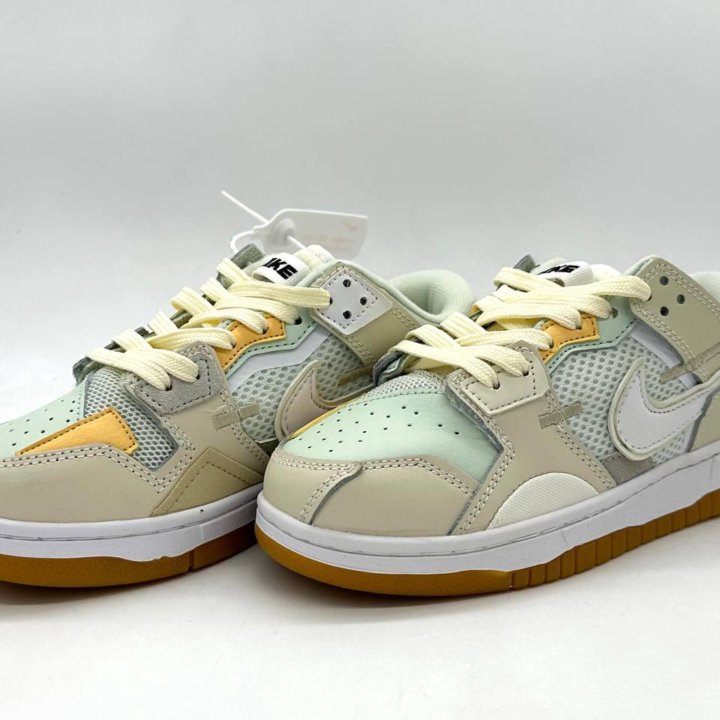 Nike sb dunk scrap